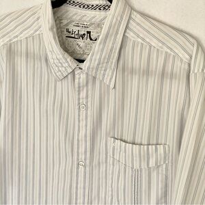 Vintage Quiksilver Men's White Button-Down Shirt with Light Blue & Gray Stripes
